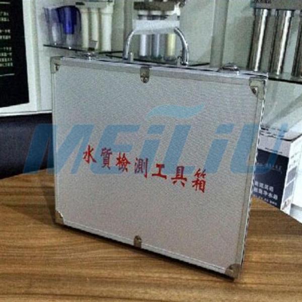 水質(zhì)檢測(cè)工具箱